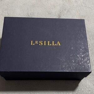 Le Silla navy blue Shoe Box